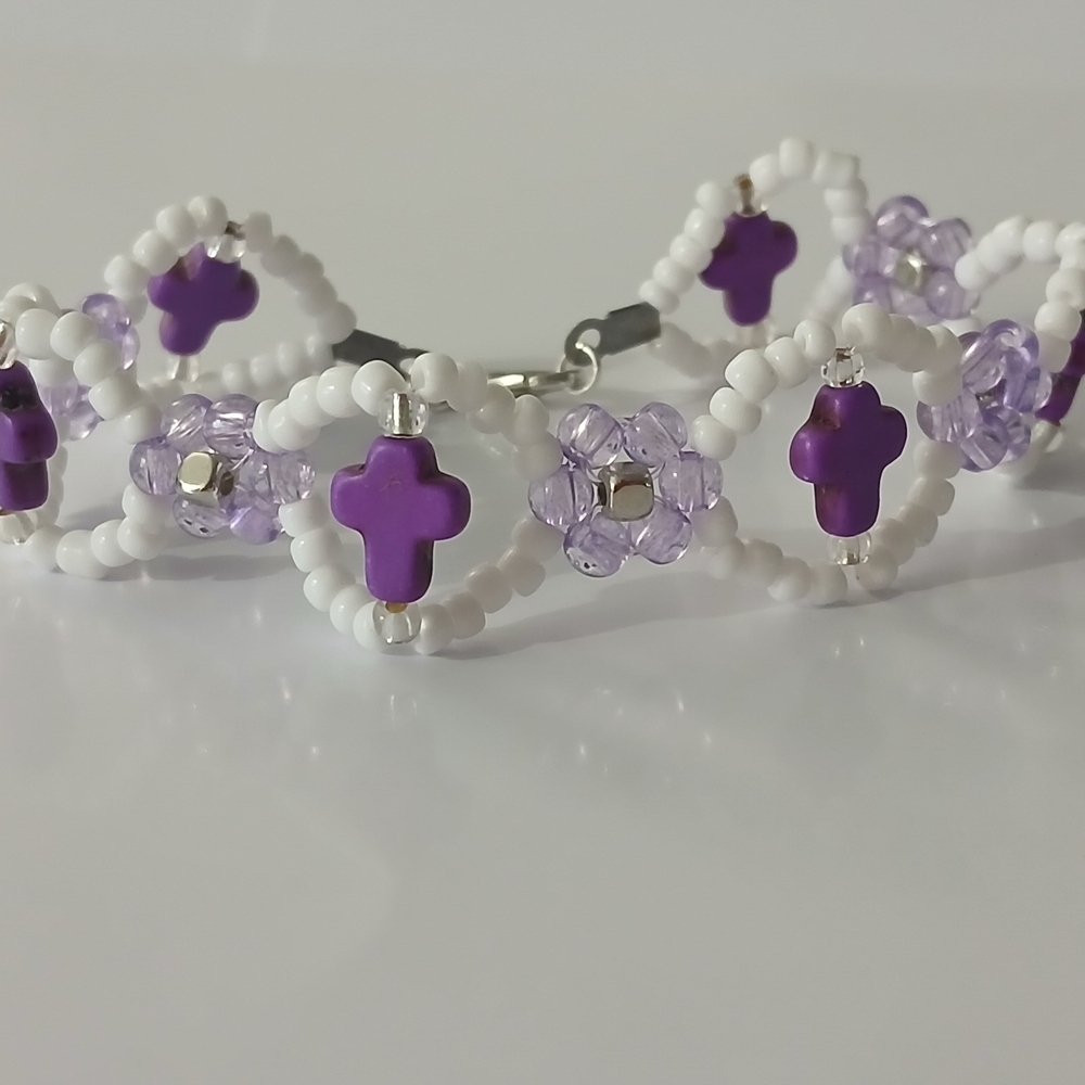 Purple and White Beaded Bracelet